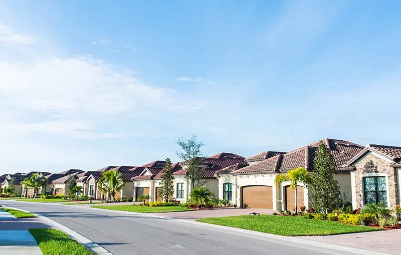 compra de inmuebles por el estado porque normas se rigen - Quiénes son las principales entidades reguladoras del negocio inmobiliario